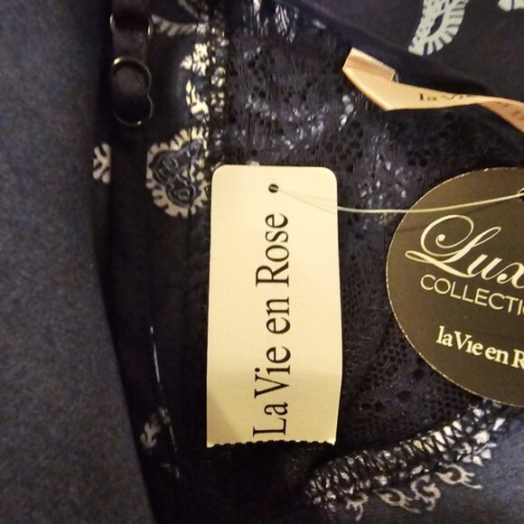 Blue and White La Vie En Rose Women's Paisley Print Lace Nightgown - Picture 6 of 9